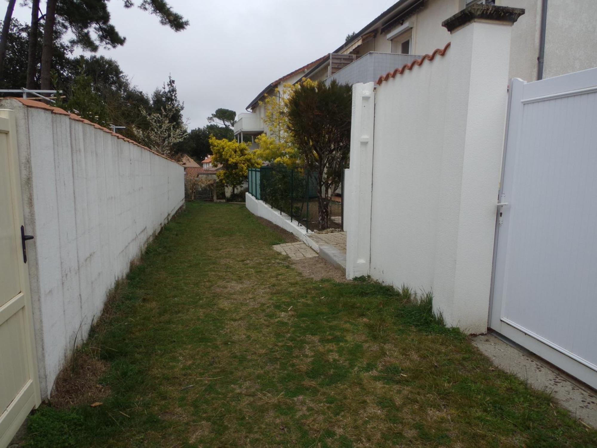 A 2 Pas De La Plage De La Vallieres Saint-Georges-de-Didonne Exterior photo